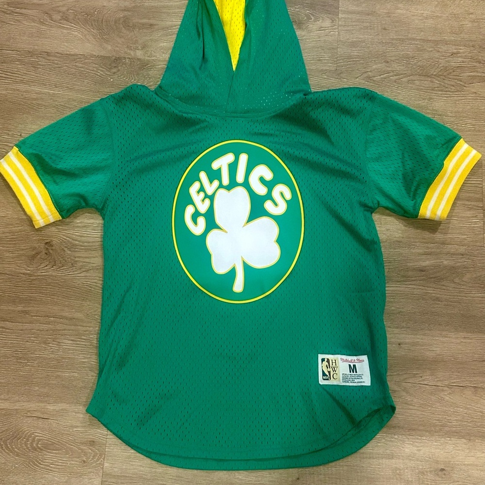 Mitchell & Ness Celtics Hooded T shirt